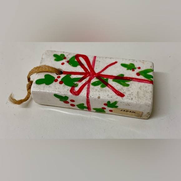 Mid Century Post WWII Japan Antique Glazed Ceramic Christmas Present Ornament - Picture 7 of 12